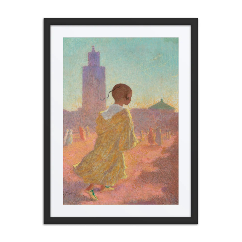 Petit Enfant dans la Cour d’une Mosquée